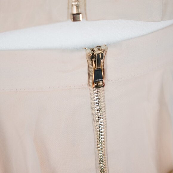 Bebe neutral two piece set with florals - Picture 3 of 5